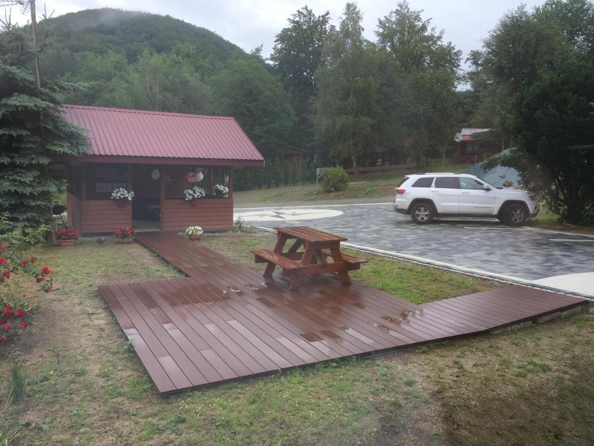 Zakatek Hotel Wysowa-Zdroj Bagian luar foto